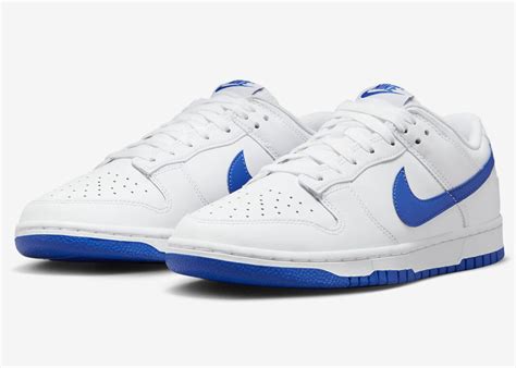 nike dunks hyper royal